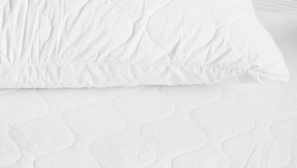Mattress Protector, Quilted. TC-250. 100% Cotton. Waterproof. Fits up to 20” Mattress. Filling 100% Gel Microfiber 3D Fill. BSCI and OEKO-TEX Certified.